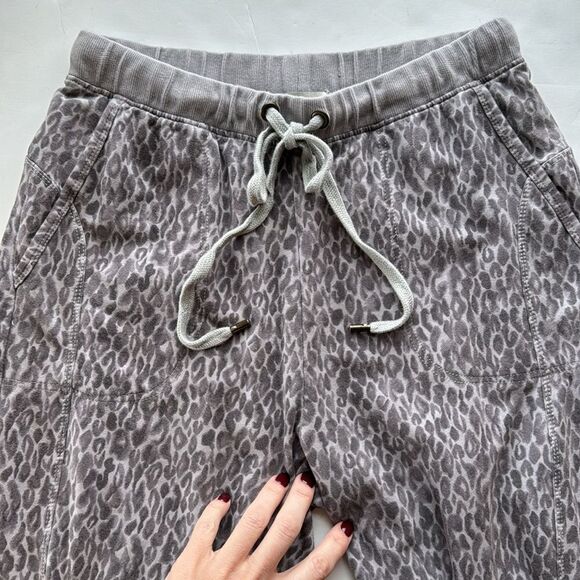 Anthropologie Saturday Sunday Gray Leopard Print Loungewear Pants Women's Size S - Picture 3 of 13